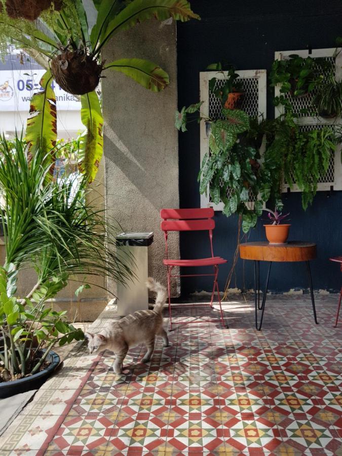 The Brownstone Hostel & Space Ипох Екстериор снимка